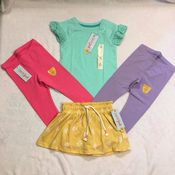 Cat & Jack Other - New baby girls clothing bundle 2T
